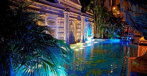 versace mansion tour tickets.